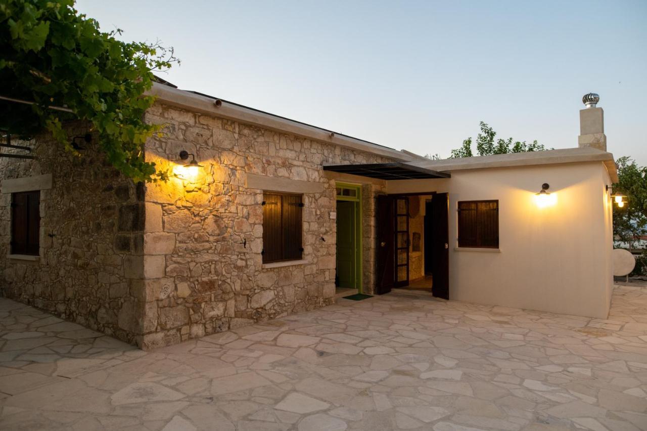 Droshia Traditional Homes, Coco-Mat Full Experience Dhrousha Exterior photo